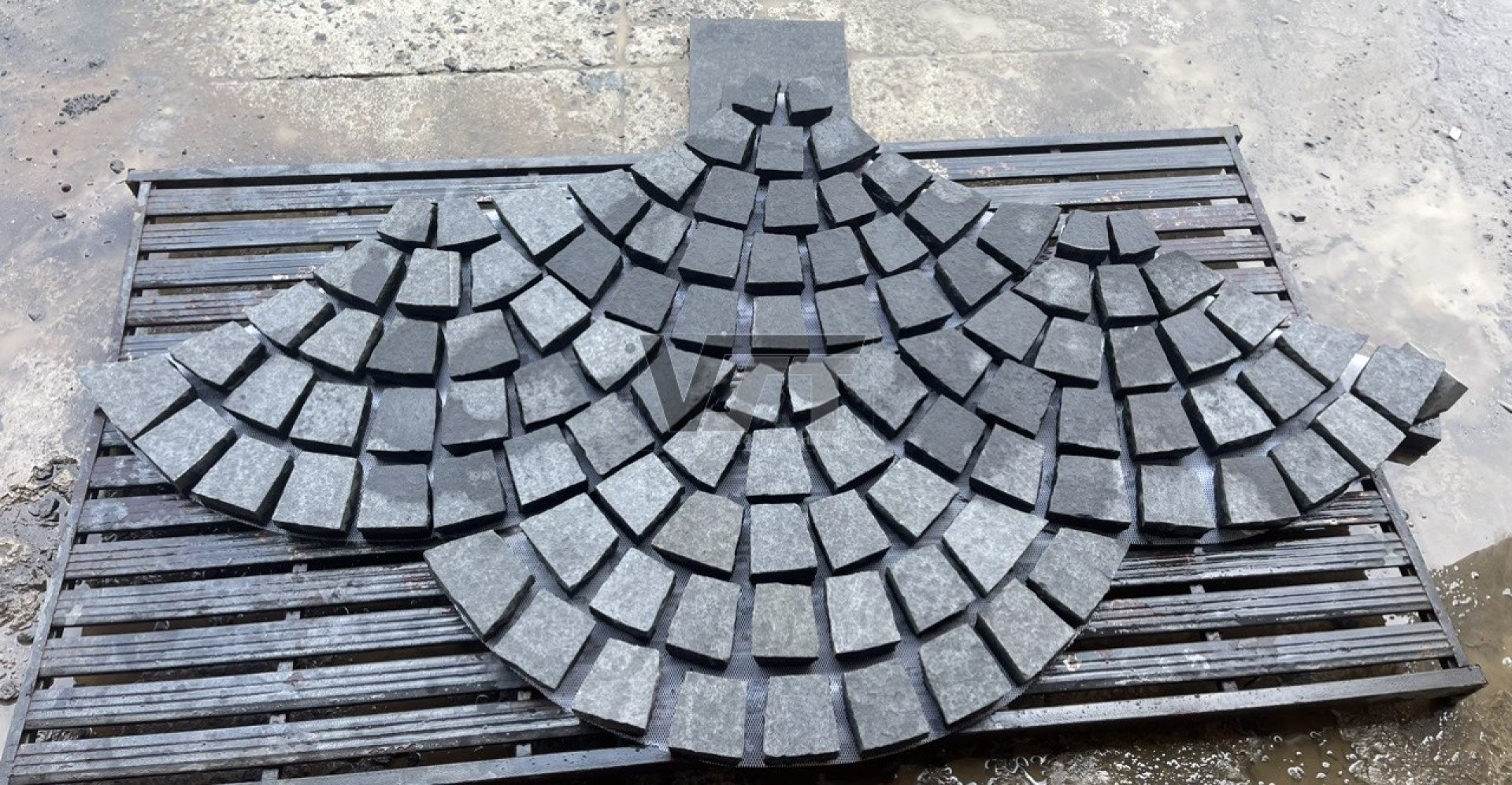 Basalt-cobble-fan-meshed