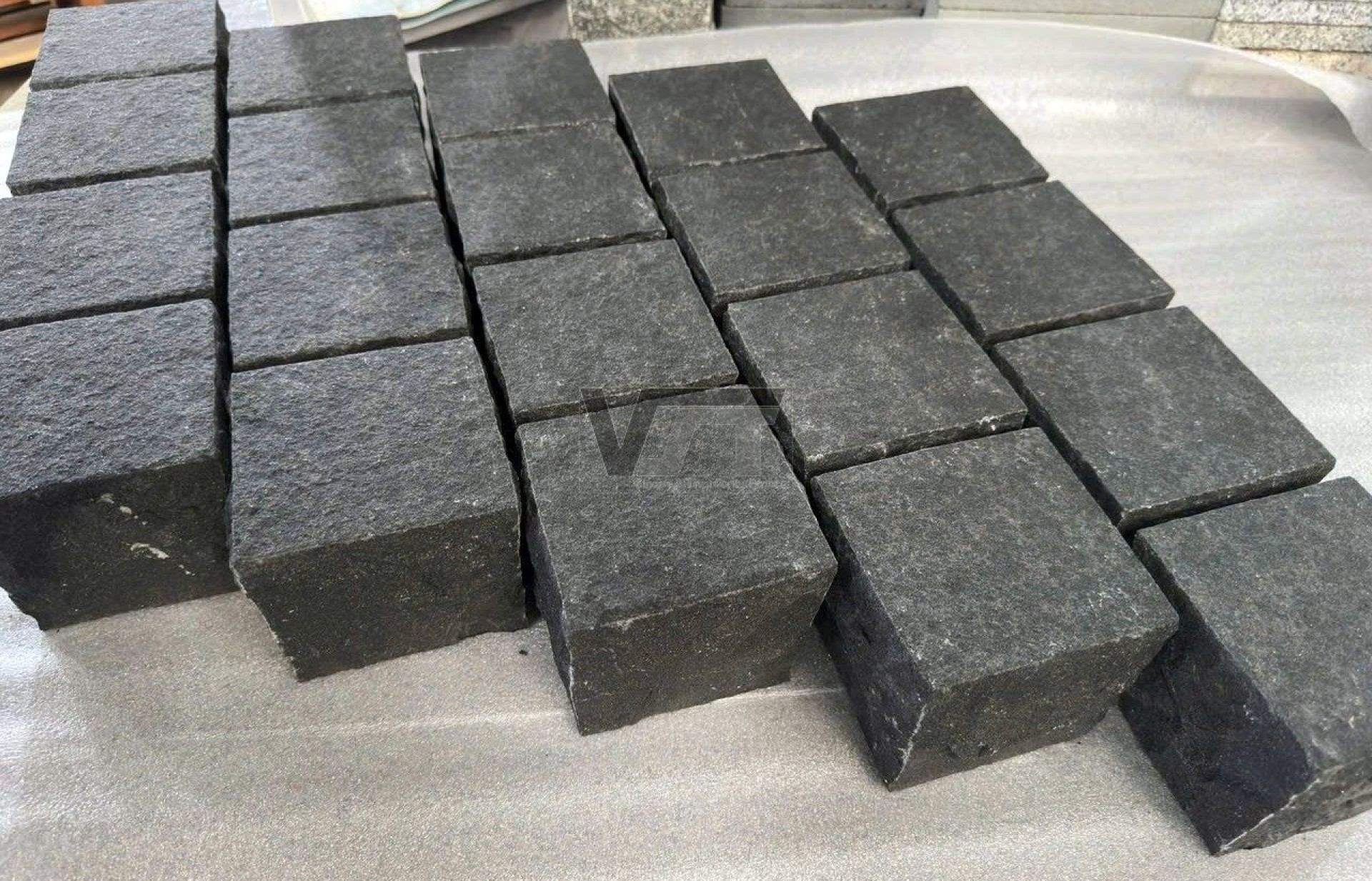 Black basalt cubic top flamed and tumbled