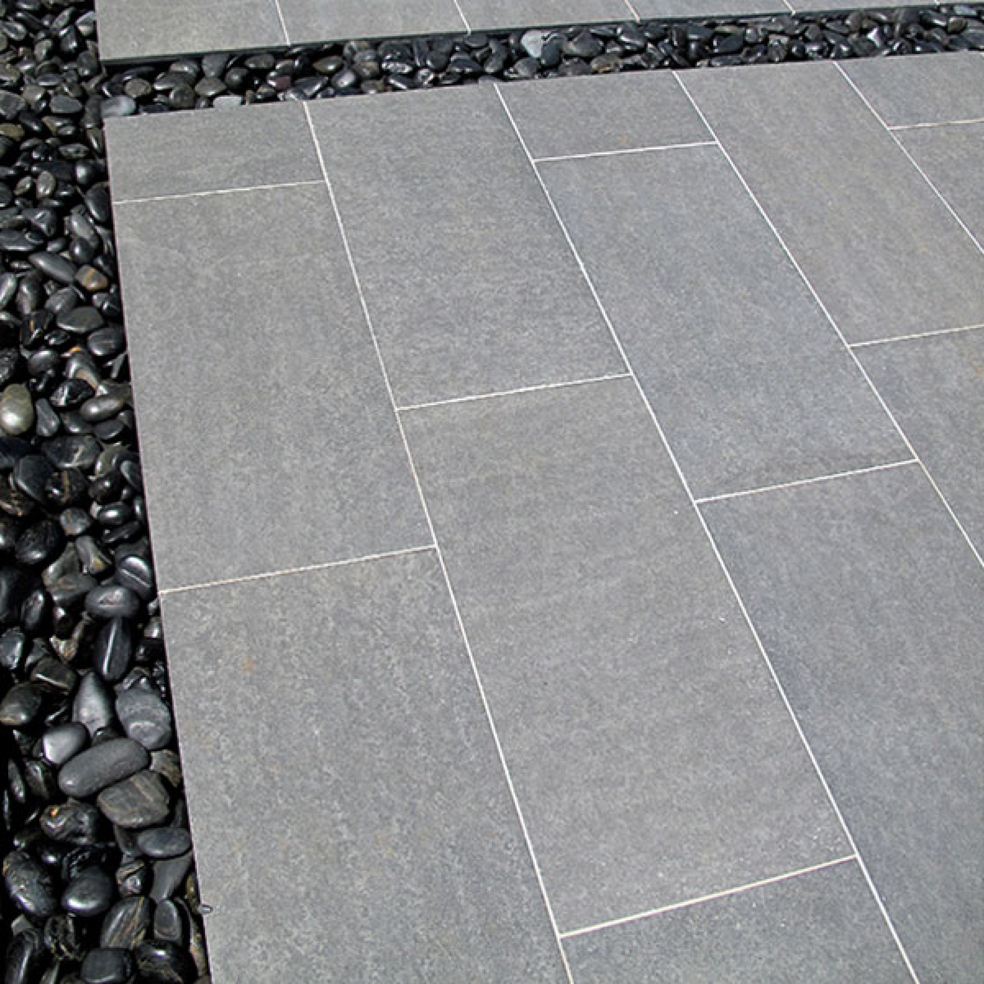Grey basalt flamed and WJ finish