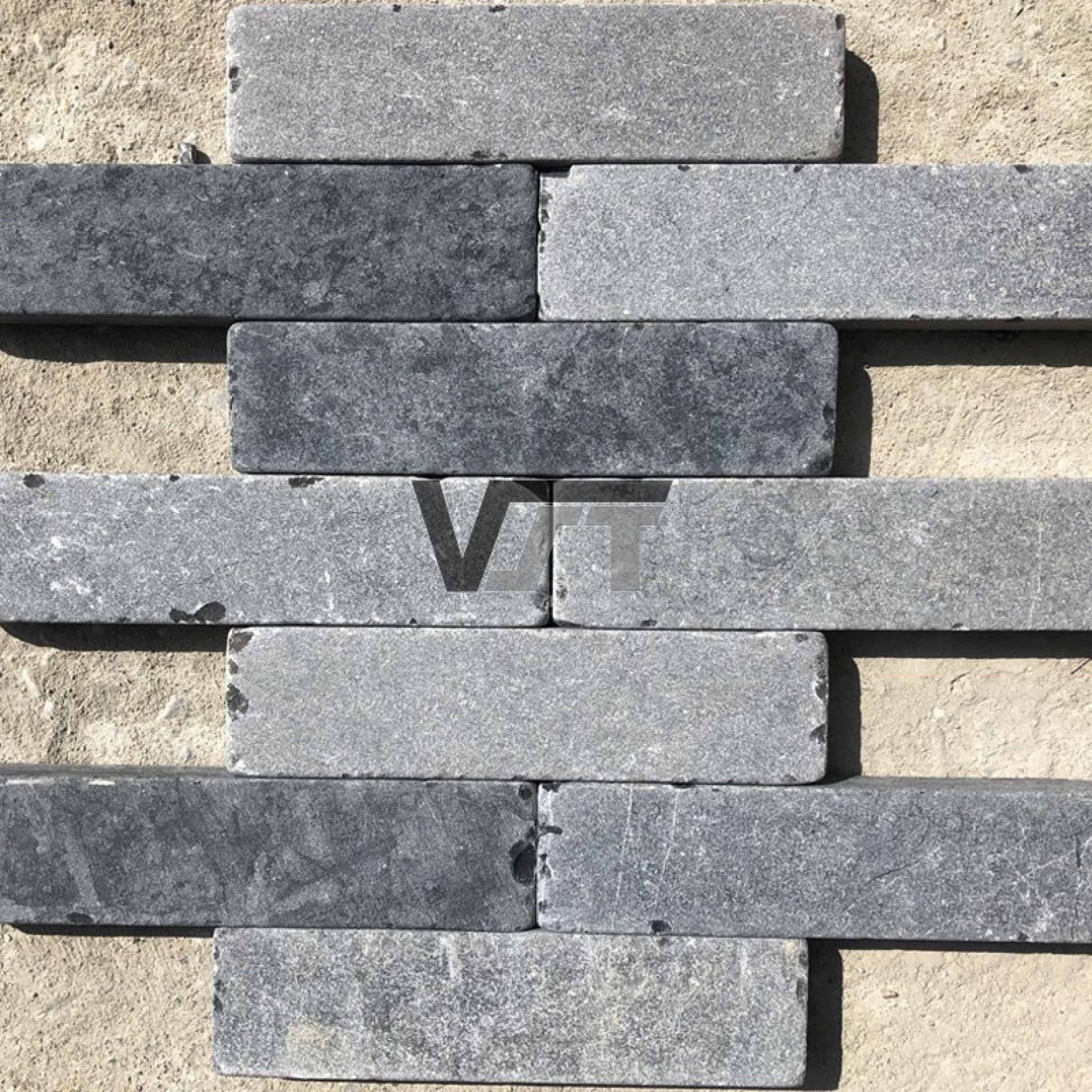 Blue limestone sawn and tumbled